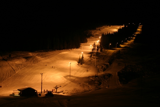 Kveldsåpent Rena alpin og skisenter